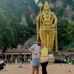 Meet your Posher, Nadeen